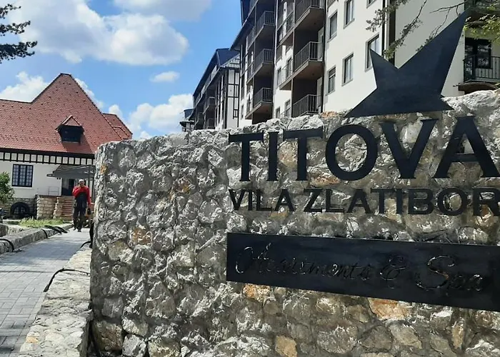 アパート 23 Titova