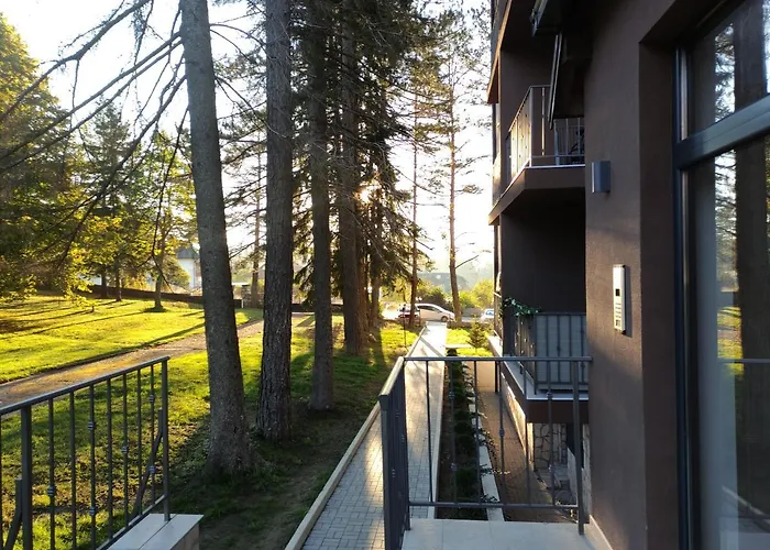 アパート 23 Titova Palisat