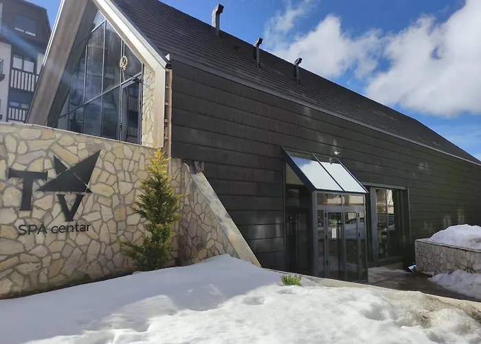 23 Titova アパート Palisat